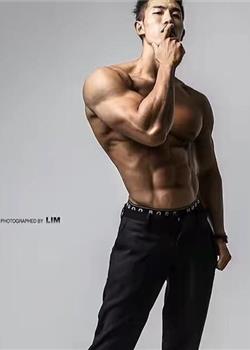 韩国肌肉男神健身教练个人帅气艺术照片