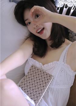复古气质韩国美女高颜值正妹私房吊带睡裙诱人翘臀写真