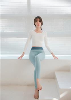 韩国健身美女火辣身材曲线大胆开放性生活姿势写真