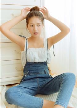 韩国牛乳女孩牛仔裤白嫩素人写真图片