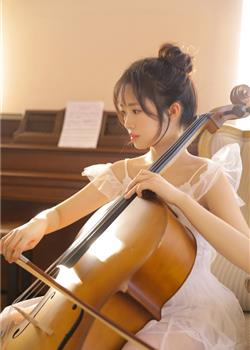 大提琴古典美女蕾裙私房写真