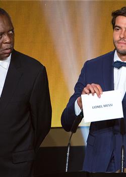梅西2015年国际足联年度颁奖典礼图片