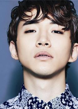 韩国男子组合2PM成员李俊昊时尚杂志封面写真